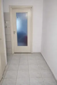 Etaj 1 cu centrala propie linga piata verde - foto 3