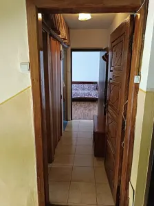 2 camere la etajul 1 linga Spitalul Judetean - foto 1
