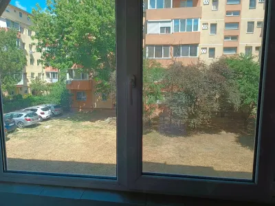 2 camere la etajul 1 linga Spitalul Judetean - foto 12