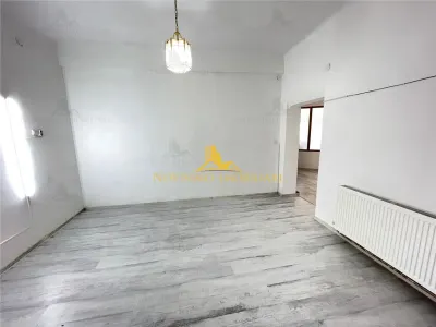 NOVISIMO-IMOBILIARE: SPATIU DE INCHIRIAT , ULTRACENTRAL - foto 4