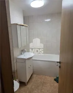 2 camere etaj 1 cu centrala propie linga parc - foto 4
