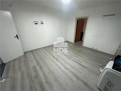 Apartament cu 2 camere cu centrala propie, linga piata Verde - foto 4