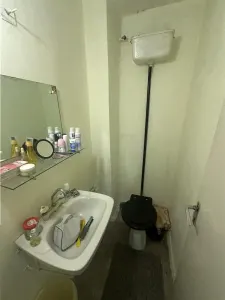 3camere cu 2  la etaj 3 cu centrala propie langa BRD - foto 3