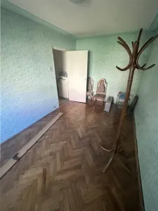 3camere cu 2  la etaj 3 cu centrala propie langa BRD - foto 7