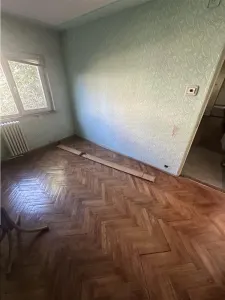 3camere cu 2  la etaj 3 cu centrala propie langa BRD - foto 8