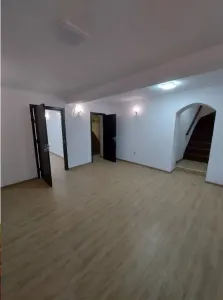 NOVISIMO-IMOBILIARE: SPATIU DE INCHIRIAT  ULTRACENTRAL - foto 8