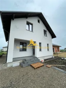 NOVISIMO-IMOBILIARE: VILA P+1 IN ZONA STREJNICU - foto 2