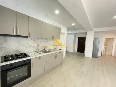 NOVISIMO-IMOBILIARE: APARTAMENTU CU DOUA CAM. IN ZONA 9 MAI - foto 3