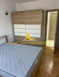 NOVISIMO-IMOBILIARE: APARTAMENT CU DOUA CAM. IN ZONA CENTRALA - foto 3
