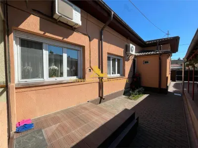 NOVISIMO-IMOBILIARE: CASA IN ZONA CENTRALA , MOBILATA - foto 1