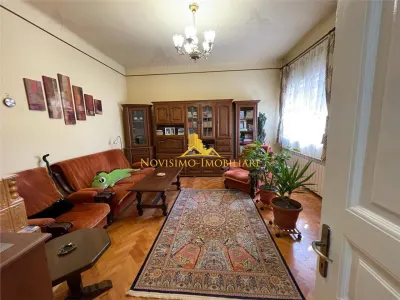 NOVISIMO-IMOBILIARE: CASA IN ZONA CENTRALA , MOBILATA - foto 9