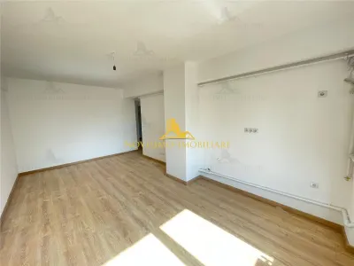 NOVISIMO-IMOBILIARE: APARTAMENT CU 3 CAM.  IN ZONA MIHAI BRAVU - foto 1