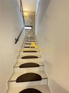 NOVISIMO-IMOBILIARE: VILA DE INCHIRIAT IN ZONA ALBERT - foto 18