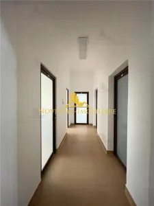 NOVISIMO-IMOBILIARE: BIROURI DE INCHIRIAT ULTRACENTRAL,  INCEPAND DE LA 15 MP - foto 4