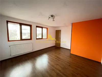 NOVISIMO-IMOBILIARE: VILA DE INCHIRIAT IN ZONA CENTRALA - foto 11