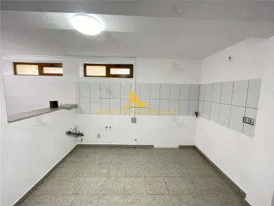 NOVISIMO-IMOBILIARE: VILA DE INCHIRIAT IN ZONA CENTRALA - foto 14