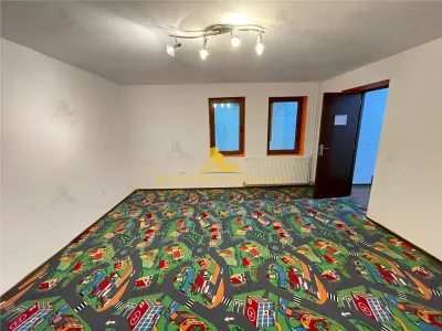 NOVISIMO-IMOBILIARE: VILA DE INCHIRIAT IN ZONA CENTRALA - foto 20