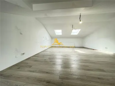 NOVISIMO-IMOBILIARE: BIROURI DE INCHIRIAT IN ZONA CENTRALA - foto 11