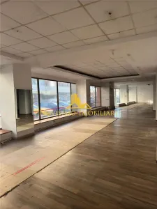 SPATIU COMERCIAL DE INCHIRIAT ULTRACENTRAL - Ploiesti