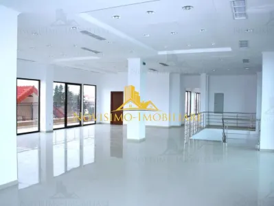NOVISIMO-IMOBILIARE: SPATIU COMERCIAL DE INCHIRIAT, ULTRACENTRA - Ploiesti