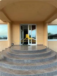 NOVISIMO-IMOBILIARE: VILA IN ZONA VALEA CALUGAREASCA, MOBILATA - foto 15