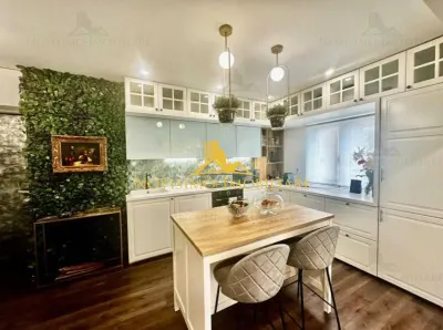 APARTAMENT CU 3 CAMERE DE INCHIRIAT  ,ULTRACENTRAL, LUX - foto 2