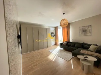 NOVISIMO-IMOBILIARE: GARSONIERA IN ZONA ALBERT , MOBILATA,  DOUA LOCURI PARCARE - foto 2