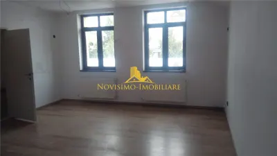 NOVISIMO-IMOBILIARE : VILA DE INCHIRIAT , ULTRACENTRAL - foto 14