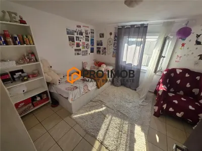 Casa tip parter zona Jorasti - foto 4