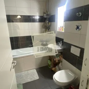 Apartament  2 camere etaj 2 cu balcon si pivnita in Avantgarden - foto 6