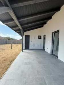 MOSNITA-DUPLEX-PE PARTER-TEREN MARE- BUCATARIE INCHISA - foto 3