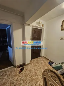 Vanzare apartament 3 camere decomandat Targoviste Central - foto 7
