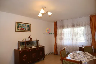 Luminos si spatios! Apartament 3 camere, decomandat, in Sacele- Brasov - foto 3