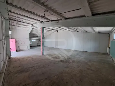 Hala pentru depozitare, 225 mp utili, situata in Floresti! - foto 3