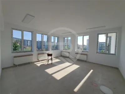 Spatiu pentru birouri, 200 mp utili, situat in zona Taietura Turcului! - foto 2