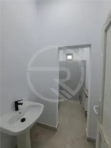 Spatiu pentru birouri, 200 mp utili, situat in zona Taietura Turcului! - foto 12