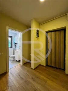 Apartament 3 camere,70 mp + terasa ,situat pe strada Borhanciului! - foto 16