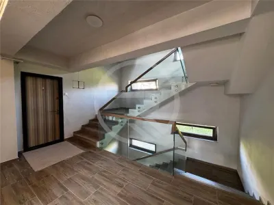 Apartament 3 camere,70 mp + terasa ,situat pe strada Borhanciului! - foto 20