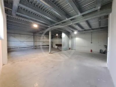 Hala/Spatiu Birouri, 275 mp utili, situata in zona Aeroportului! - Cluj-Napoca
