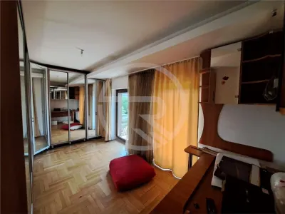 Casa individuala, 300 mp utili, situata in cartierul Europa! - foto 9