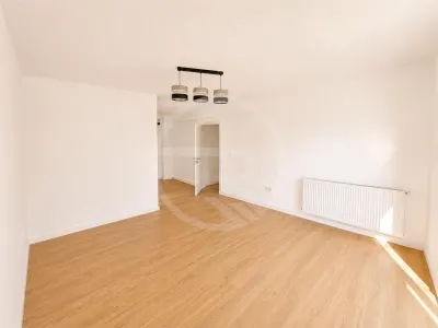 Apartament cu 4 camera, 93 mp utili, situat in cartierul Dambul Rotund! - foto 3