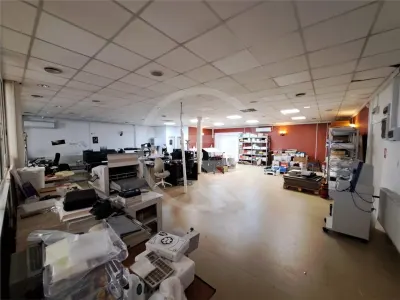 Spatiu pentru birouri, 190 mp utili, situat in Baciu! - foto 3