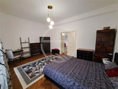 Apartament cu 3 camere, 82 mp utili, situat in zona Centrala! - foto 6