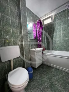 Apartament cu 2 camere, 45 mp,decomandat,situat in Campia-Turzii ! - foto 14