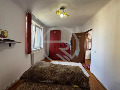 Apartament cu 2 camere, 45 mp,decomandat,situat in Campia-Turzii ! - foto 9