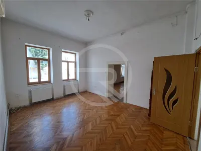 Spatiu comercial, 130 mp utili, situat in zona Centrala! - foto 4
