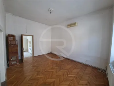Spatiu comercial, 130 mp utili, situat in zona Centrala! - foto 5