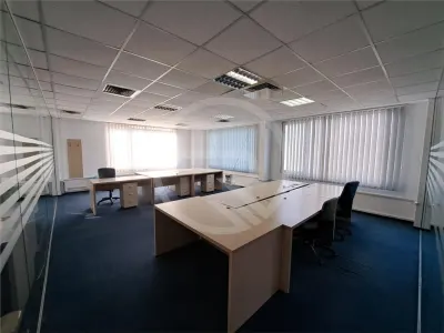Spatiu pentru birouri, 400 mp utili, situat in zona Tetarom! - foto 5