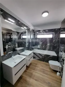 Casa tip duplex, LA CHEIE, situata in cartierul Voronet! - foto 9