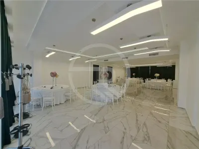 Spatiu comercial, 130 mp utili, situat in zona Piata 1 Mai! - foto 2